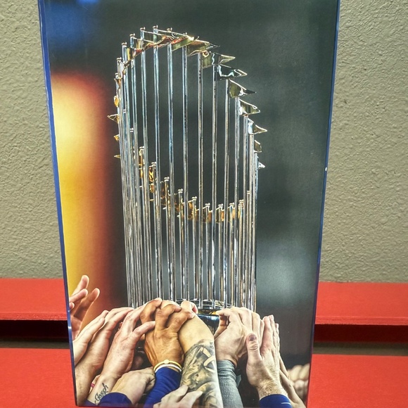 2024 World Series Los Angeles Dodgers Replica Trophy Stadium Giveaway Exclusive - Picture 5 of 7